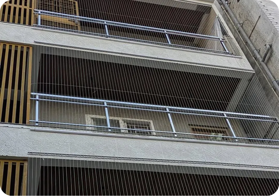 Apartment Invisible Grill
